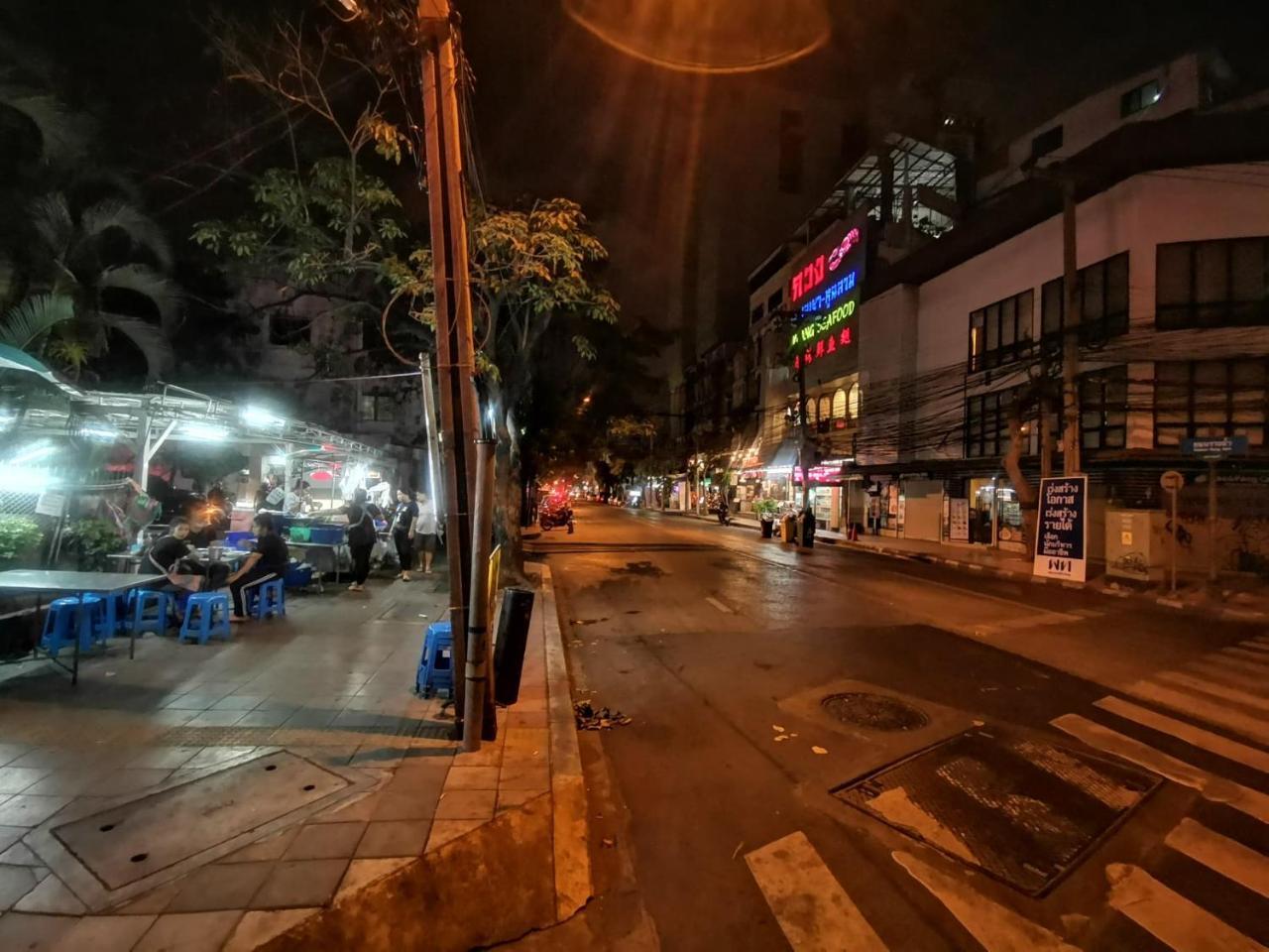 بيت شباب كاسل بلاك بانكوك المظهر الخارجي الصورة